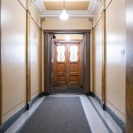 Cozy In Kamppi With Perfect Location Apartment *